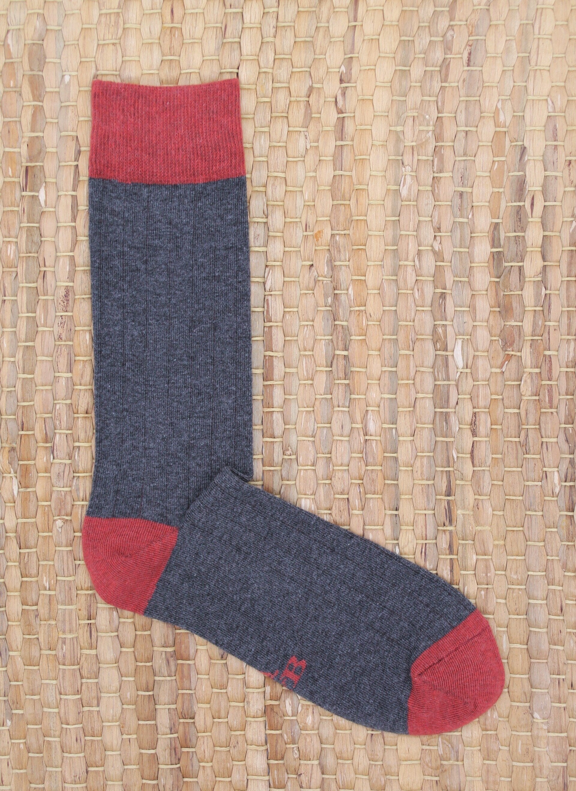 CALCETINES CANALÉ GRIS OSCURO - TEJA B2B