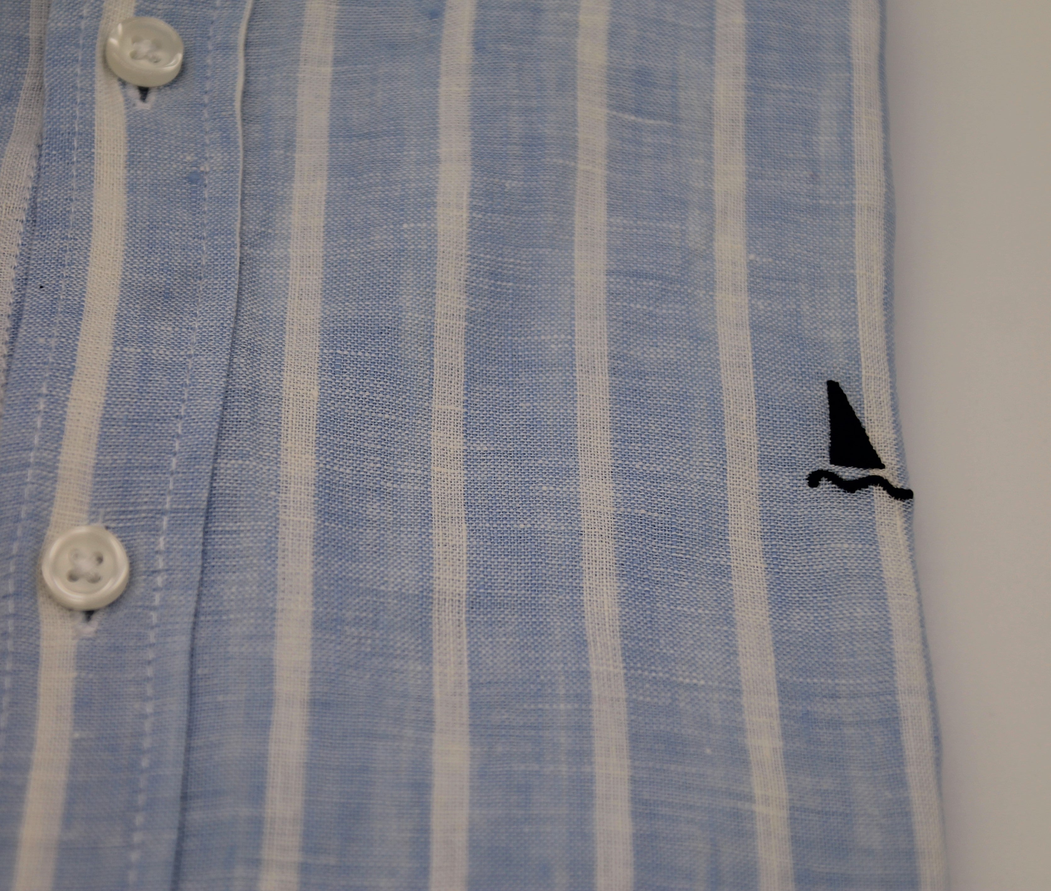 CAMISA LINO RAYAS ANCHAS AZUL CLARO