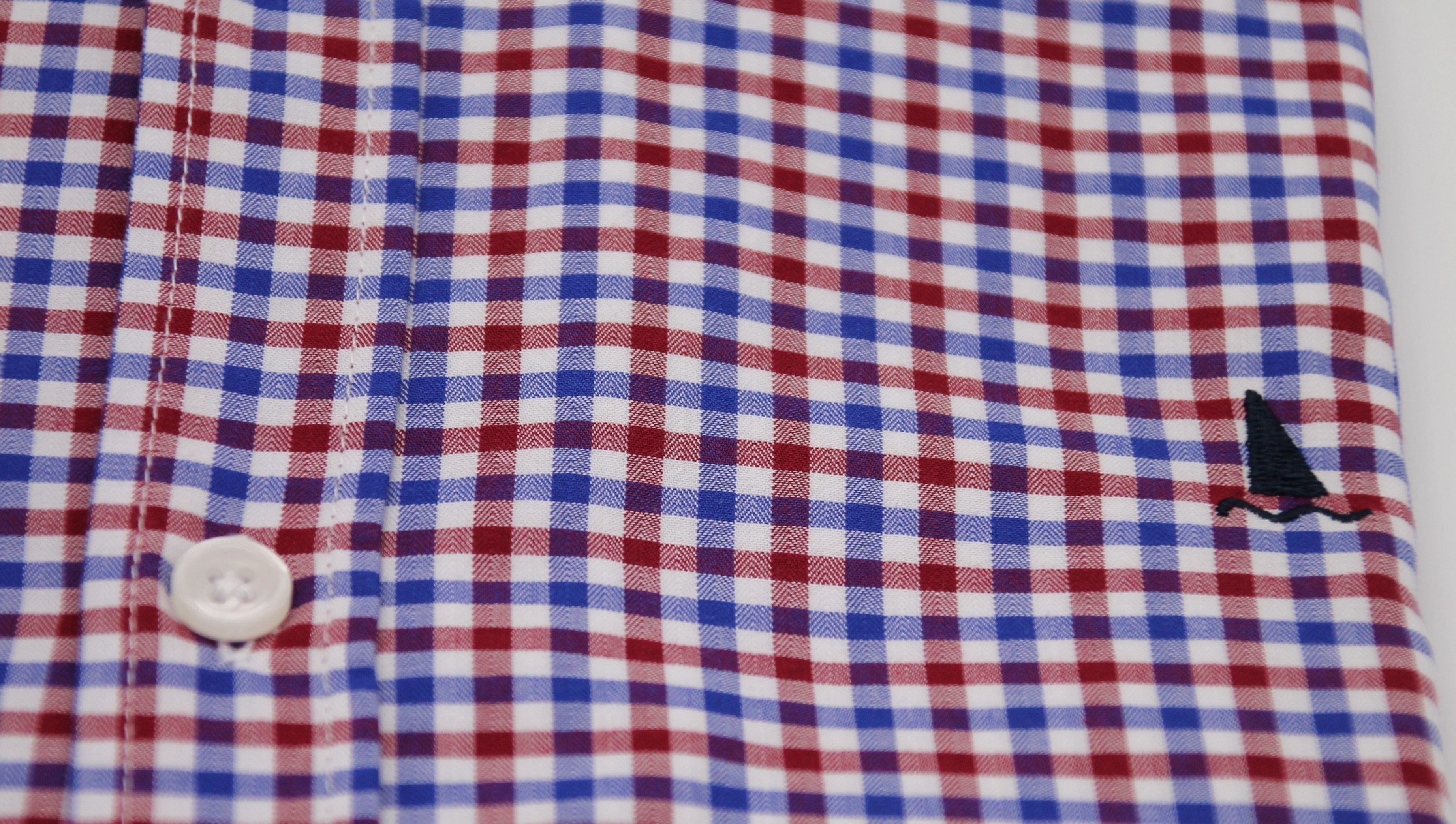 CAMISA CUADRO VICHY GRANATE, AZUL Y BLANCO / BOTONES EN EL CUELLO