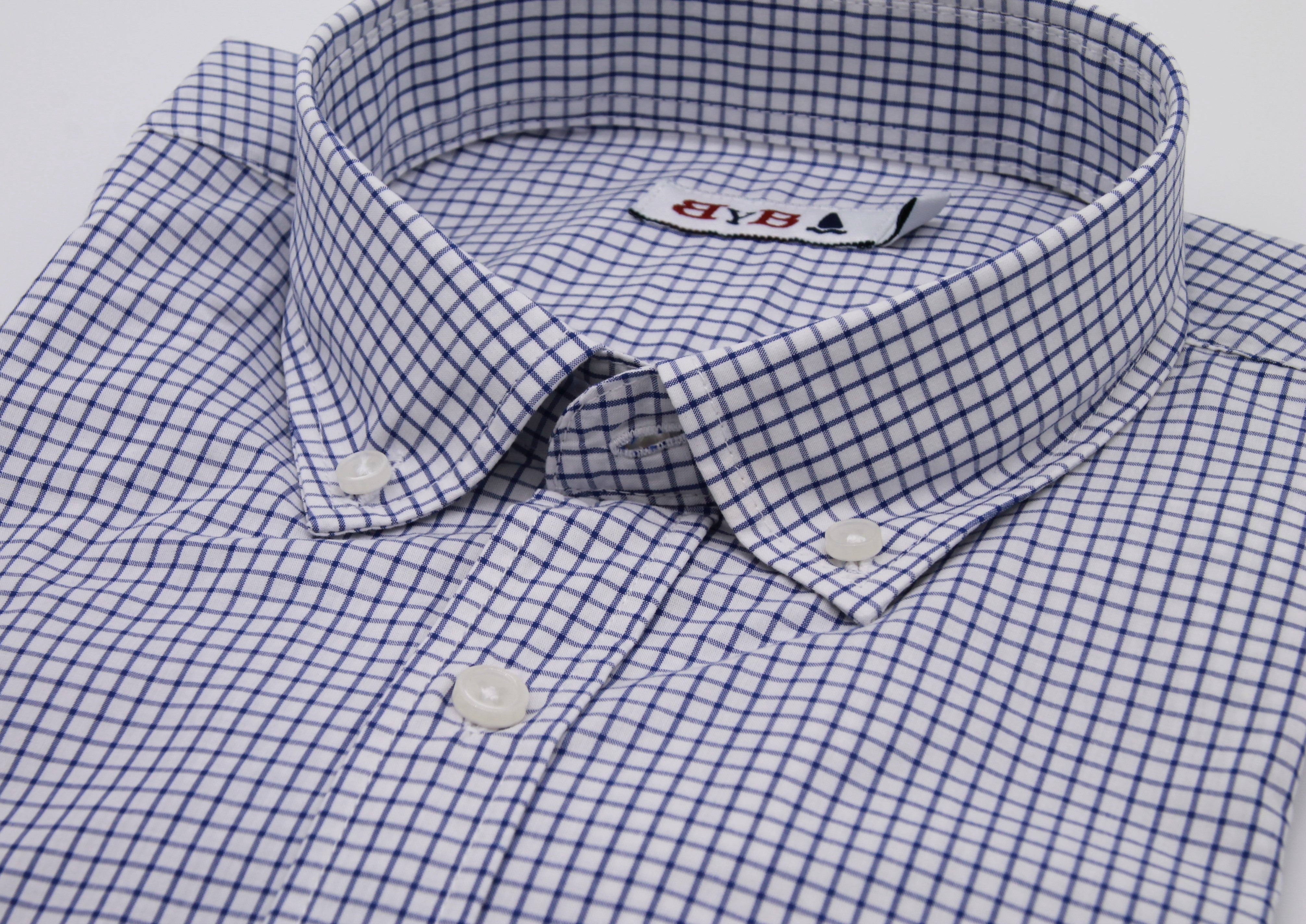 CAMISA CONTORNO CUADRO AZUL / BOTONES EN EL CUELLO