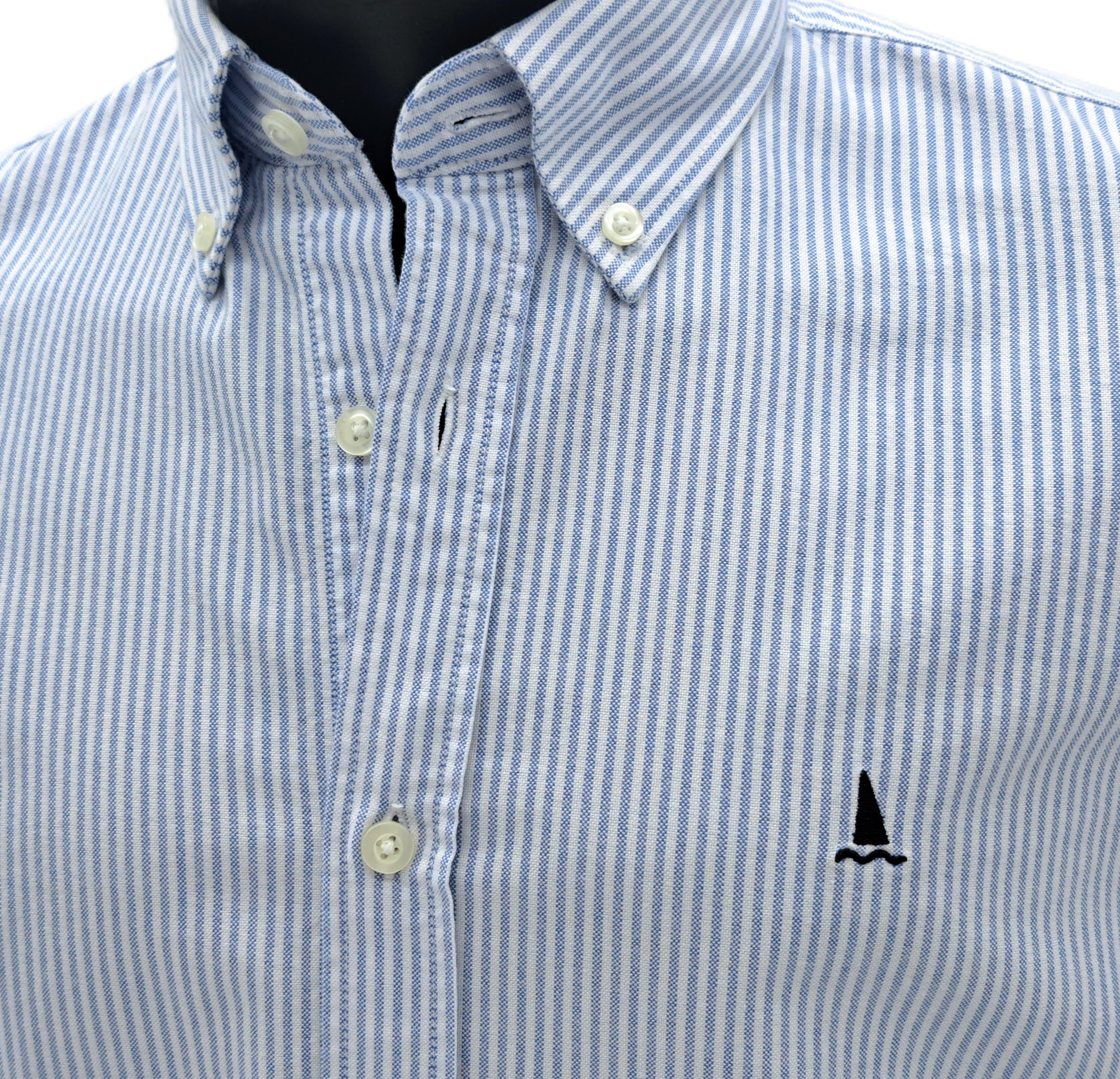 BLUE OXFORD SHIRT WITH POCKET/BUTTONS ON THE COLLAR
