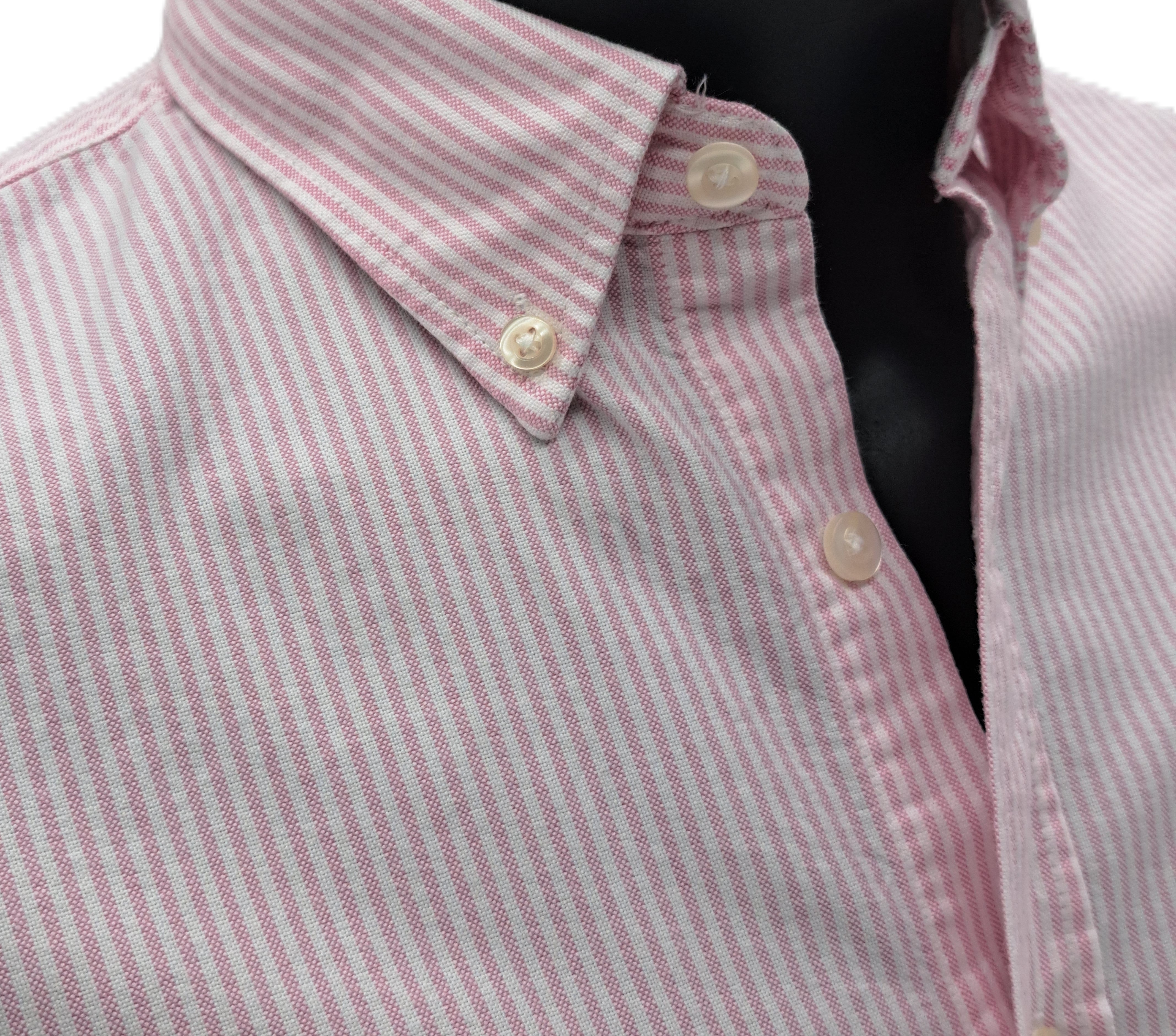 BLUE OXFORD SHIRT WITH POCKET/BUTTONS ON THE COLLAR