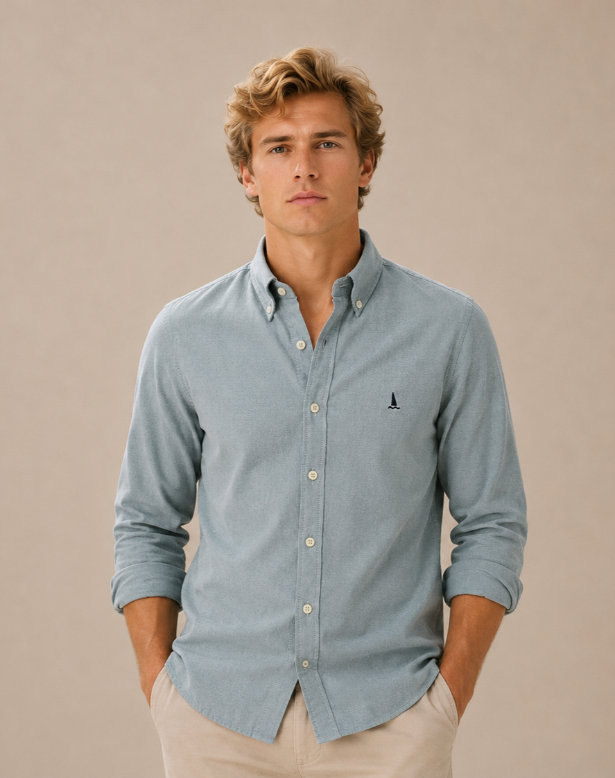 BLUE OXFORD SHIRT WITH POCKET/BUTTONS ON THE COLLAR